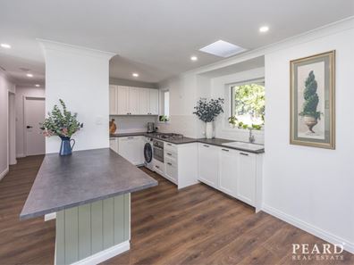 14 Captain Court, Heathridge WA 6027
