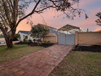 1 Paton Close, Winthrop WA 6150