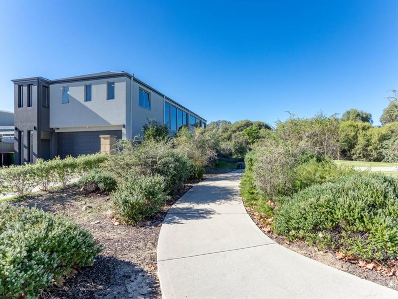 25 Grasby Way, Piara Waters WA 6112