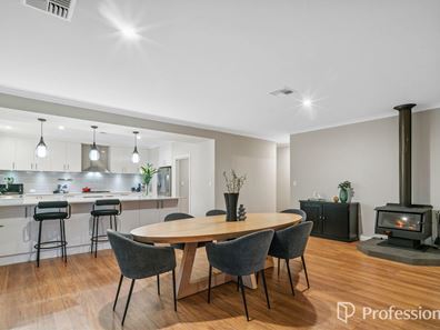 9 Rooth Road, Lesmurdie WA 6076