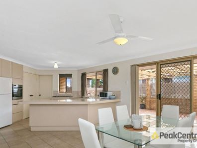 24 Urbahns Crescent, Bateman WA 6150