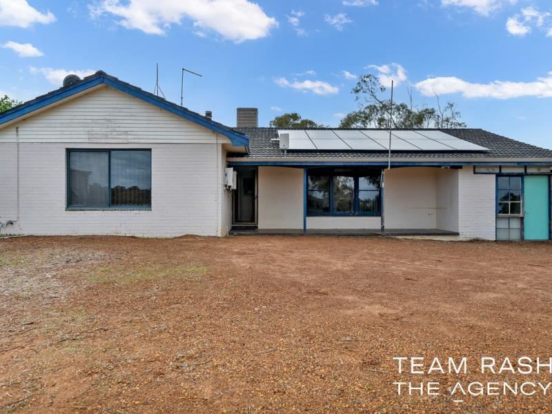 15 Dayrell Road, Nowergup WA 6032