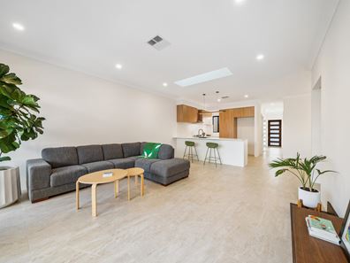 10 Botanical Place, Canning Vale WA 6155