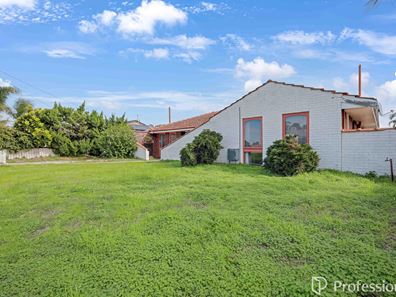 94 Lyrebird Way, Thornlie WA 6108