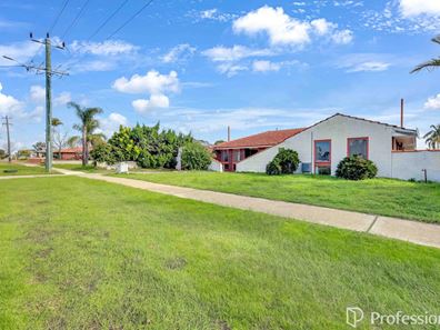 94 Lyrebird Way, Thornlie WA 6108