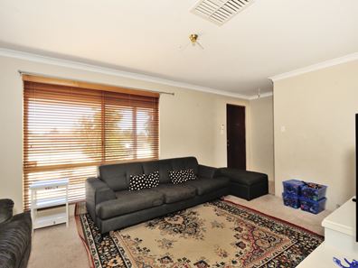 128 Alcock Street, Maddington WA 6109