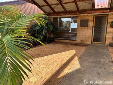 202B First Street, Wonthella WA 6530