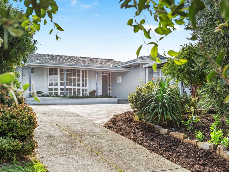 148 Charles Riley Road, Trigg WA 6029