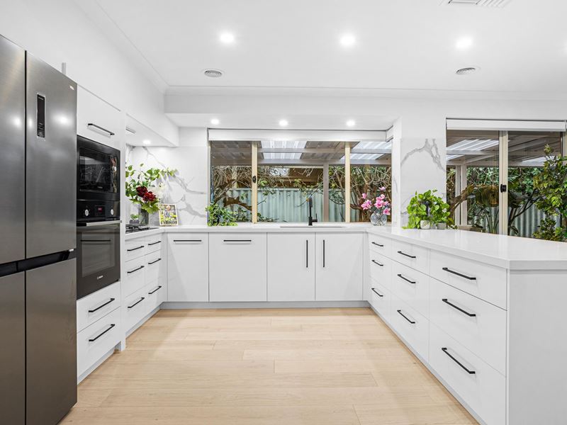 3 Melia Cove, Canning Vale WA 6155