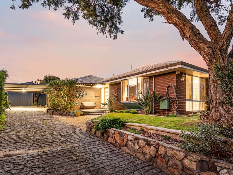 19 Dagmar Way, Swan View WA 6056