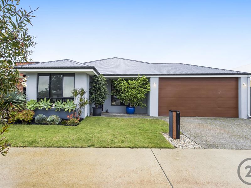 29 Dragonfly Boulevard, Lakelands WA 6180