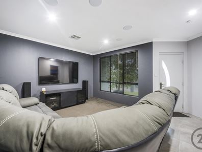 29 Dragonfly Boulevard, Lakelands WA 6180
