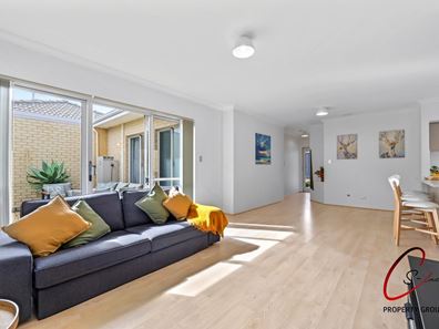 21B Lewes Road, Nollamara WA 6061