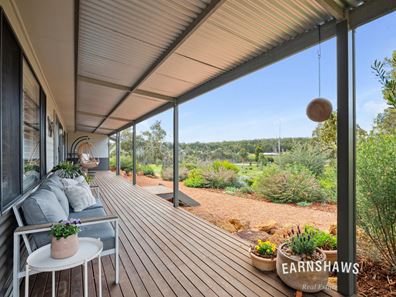 1025 Avonholme Circle, Chidlow WA 6556