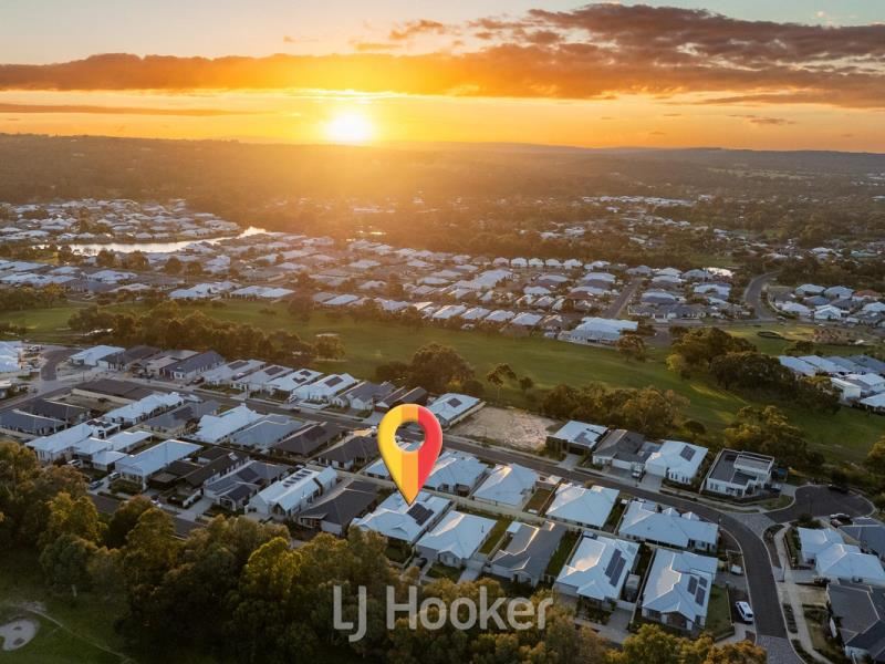 22 Ballyneal Loop, Dunsborough WA 6281