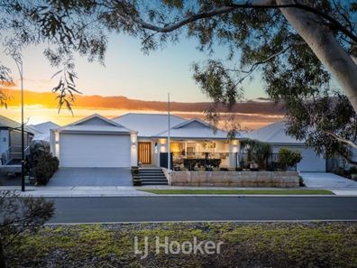 22 Ballyneal Loop, Dunsborough WA 6281