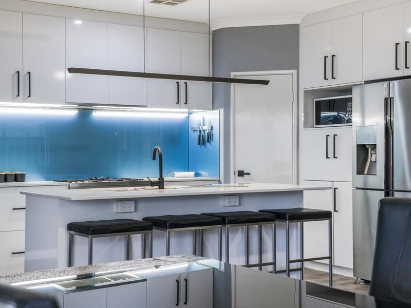 25 Majorelle Way, Karnup WA 6176