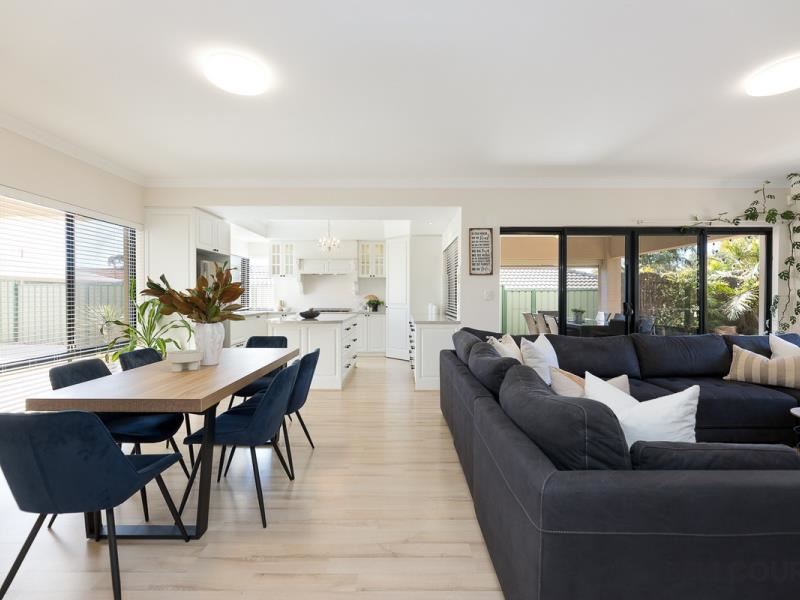 6A Grand Promenade, Bayswater