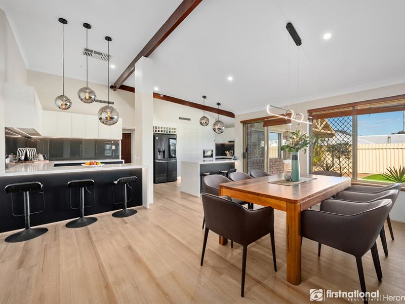 7 Sellen Court, Leeming WA 6149