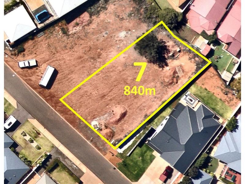 7 Purna Place, Hannans WA 6430