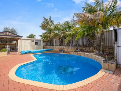27 Sainte Maxime Avenue, Port Kennedy WA 6172