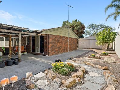 3 ELM CLOSE, Camillo WA 6111