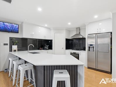 13 Sandalwood Avenue, Byford WA 6122