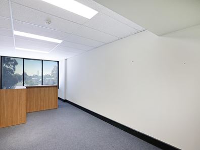 23/18 Stirling Highway, Nedlands WA 6009