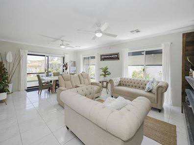 214 Beachside Parade, Yanchep WA 6035