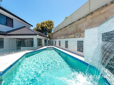12 Algarve Way, Hillarys WA 6025