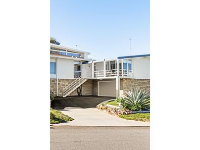 18a King Albert Road, Trigg WA 6029
