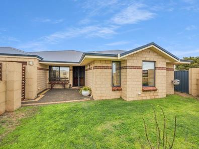 36 Ocean Queen Drive, Wandina WA 6530