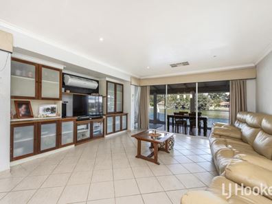 4 Foreshore Cove, South Yunderup WA 6208