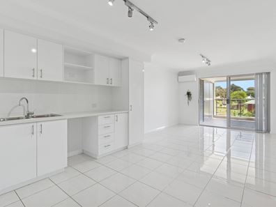 7/26 Westralia Gardens, Rockingham WA 6168
