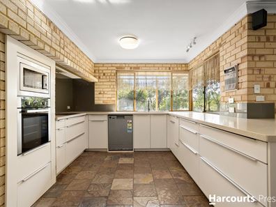 17 Falcon Place, Jandakot WA 6164