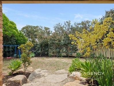 14 Pyrmont Place, Greenmount WA 6056