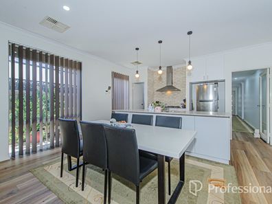 10 Ranfurly Approach, Ellenbrook WA 6069
