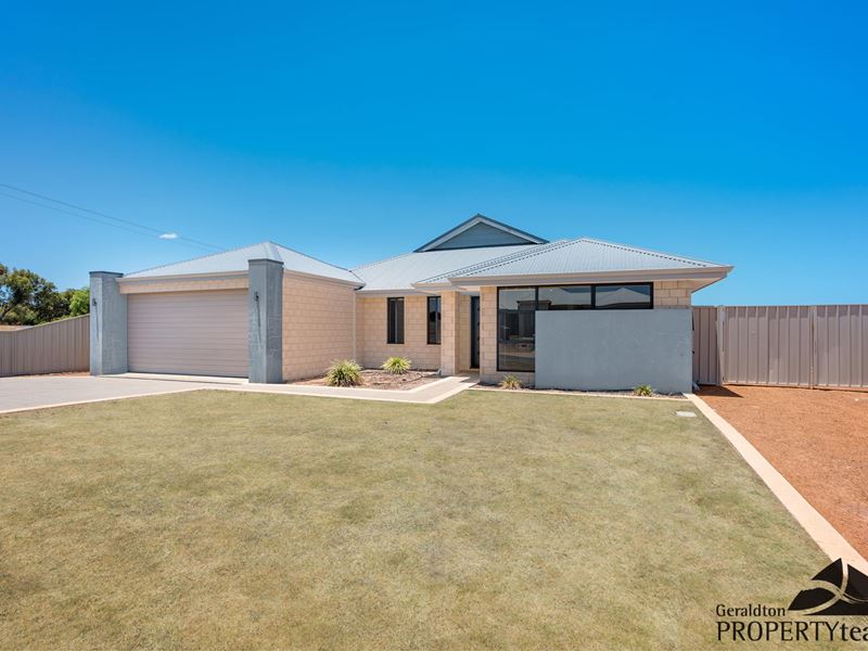44 Reef Boulevard, Drummond Cove WA 6532