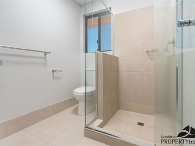 44 Reef Boulevard, Drummond Cove WA 6532