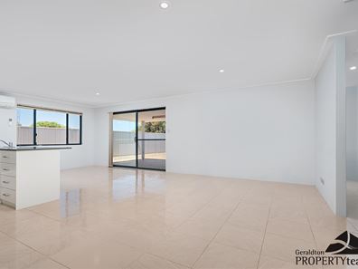 44 Reef Boulevard, Drummond Cove WA 6532