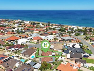 1/7 Galleon  Close, Halls Head WA 6210