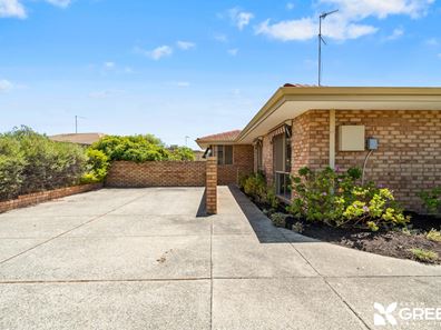 1/7 Galleon  Close, Halls Head WA 6210