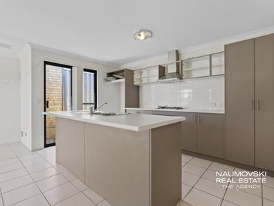 6A Poynings Street, Westminster WA 6061