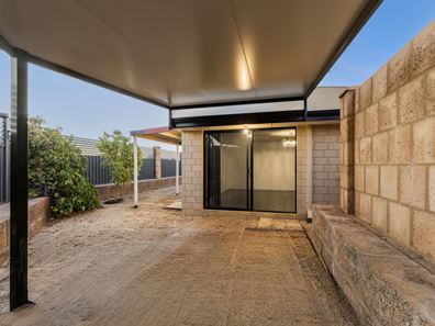 6 Sturrock Close, Hilbert WA 6112