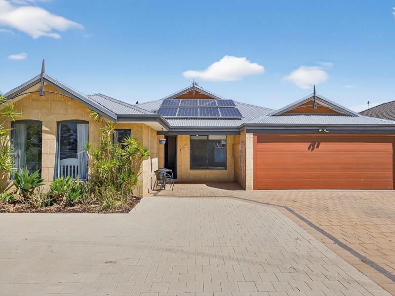 27 Noosa Drive, Secret Harbour WA 6173