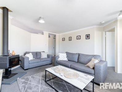 19 Combewood Loop, Carramar WA 6031