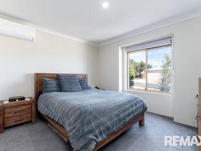 19 Combewood Loop, Carramar WA 6031