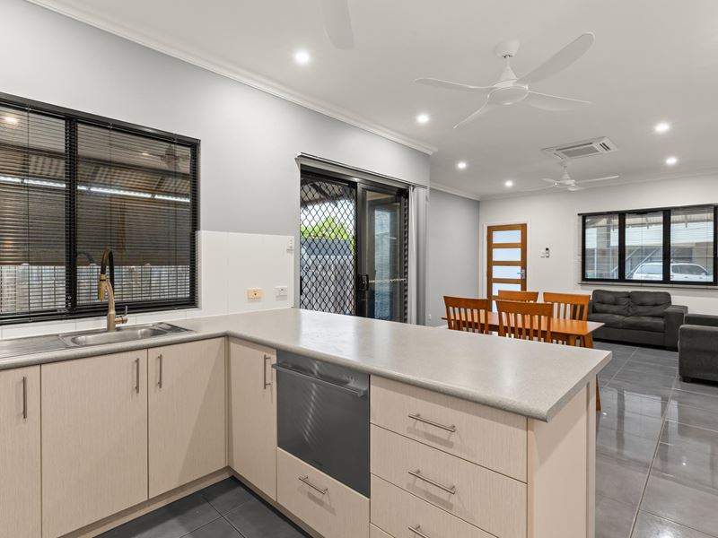 9/1 Bernard Way, Cable Beach