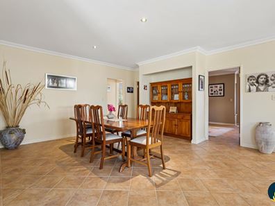 41 Dorneywood Way, Landsdale WA 6065