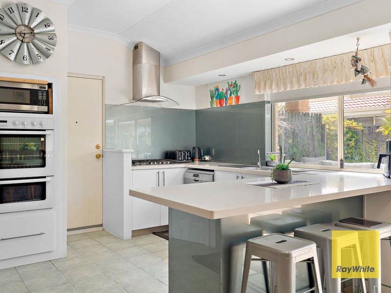 20 Tritonia Rise, Thornlie WA 6108